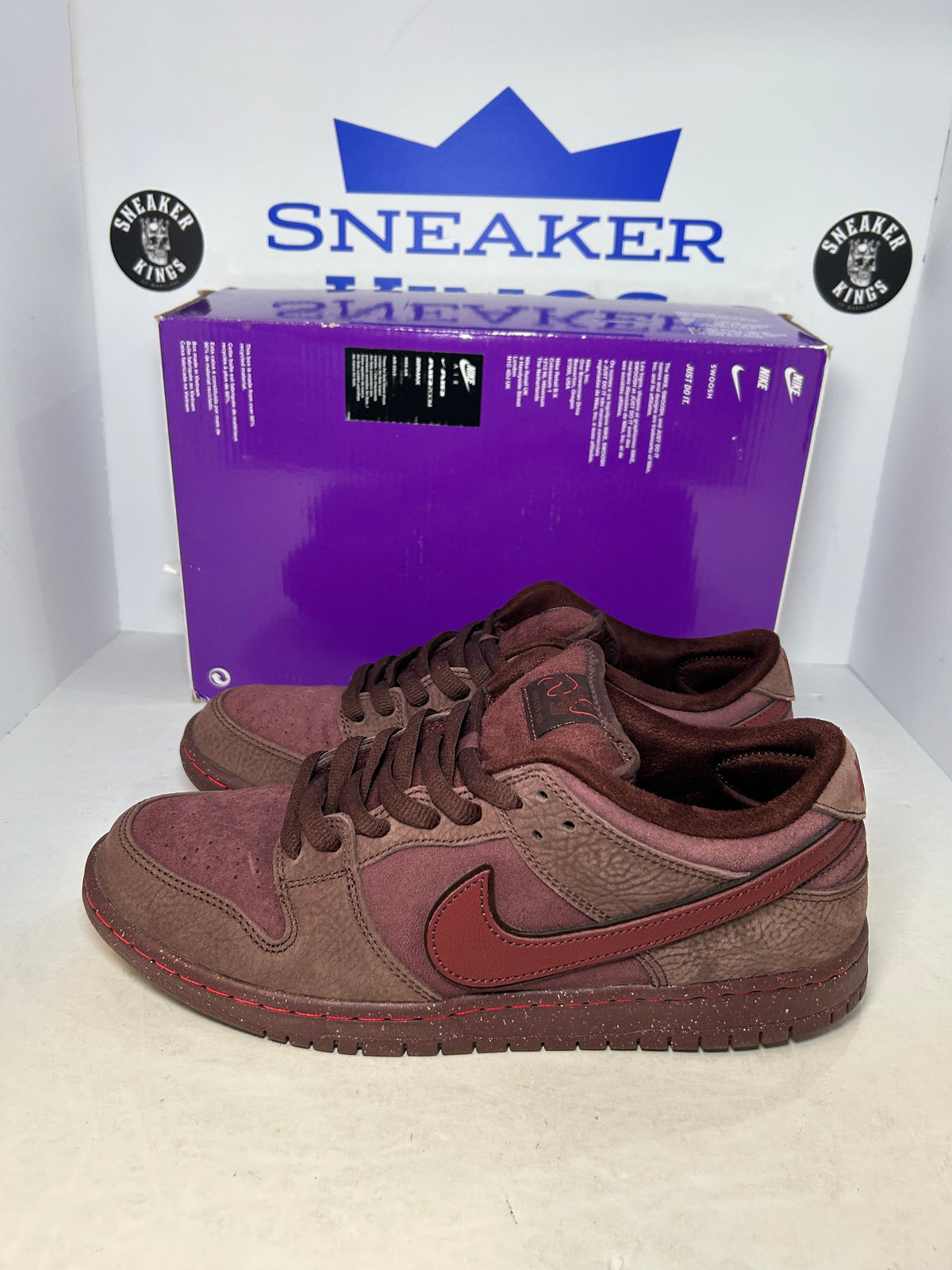 Nike SB Dunk Low City of Love Collection - Burgundy Crush (Pre-Owned)