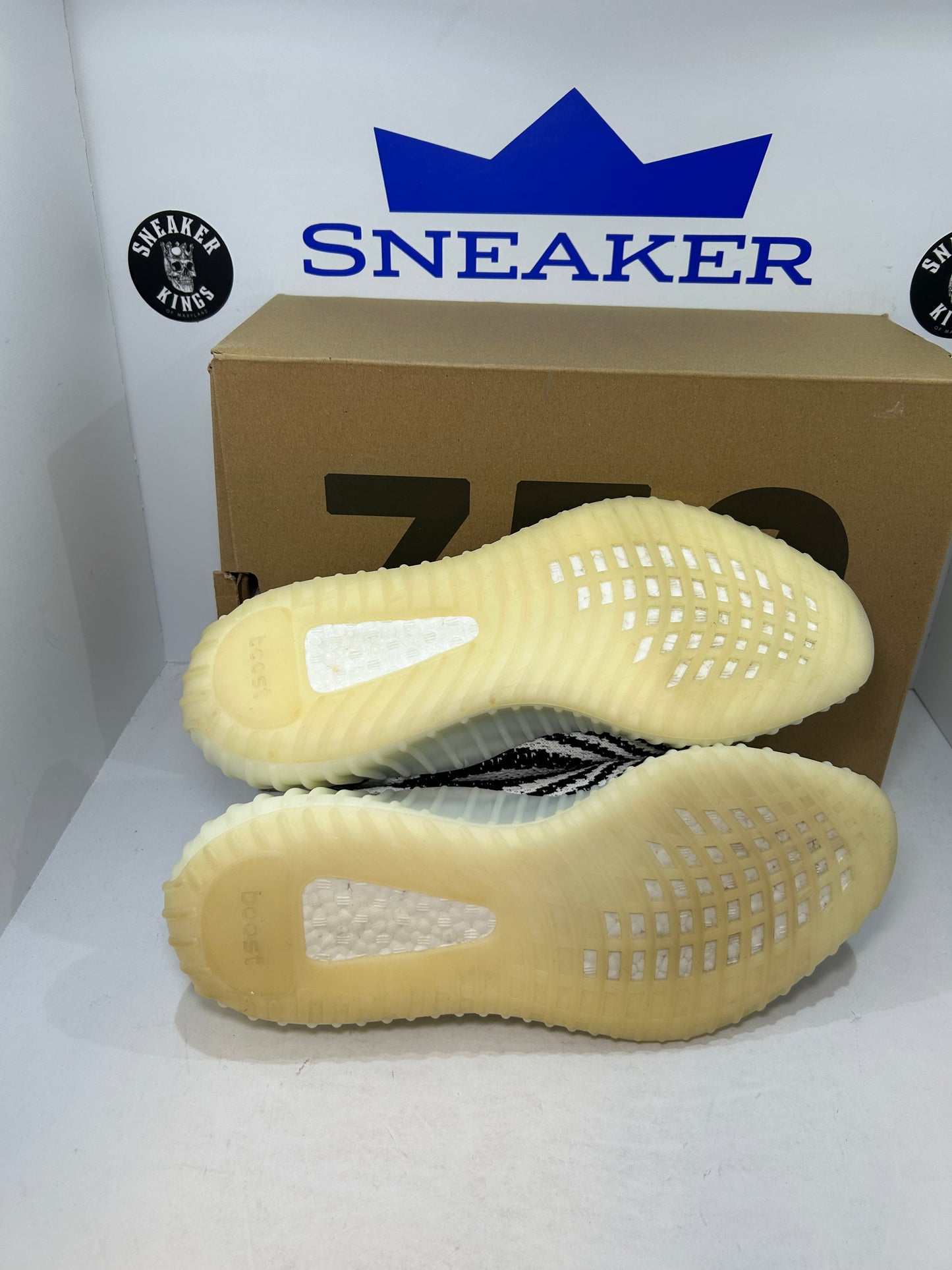 Adidas Yeezy Boost 350 V2 Zebra (Pre-Owned)