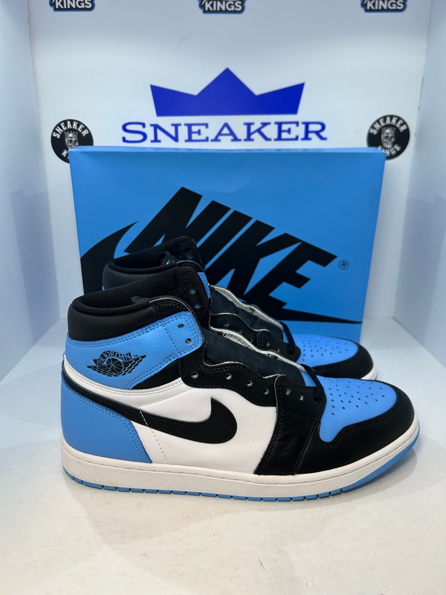 Air Jordan 1 Retro High OG UNC Toe (Pre-Owned)