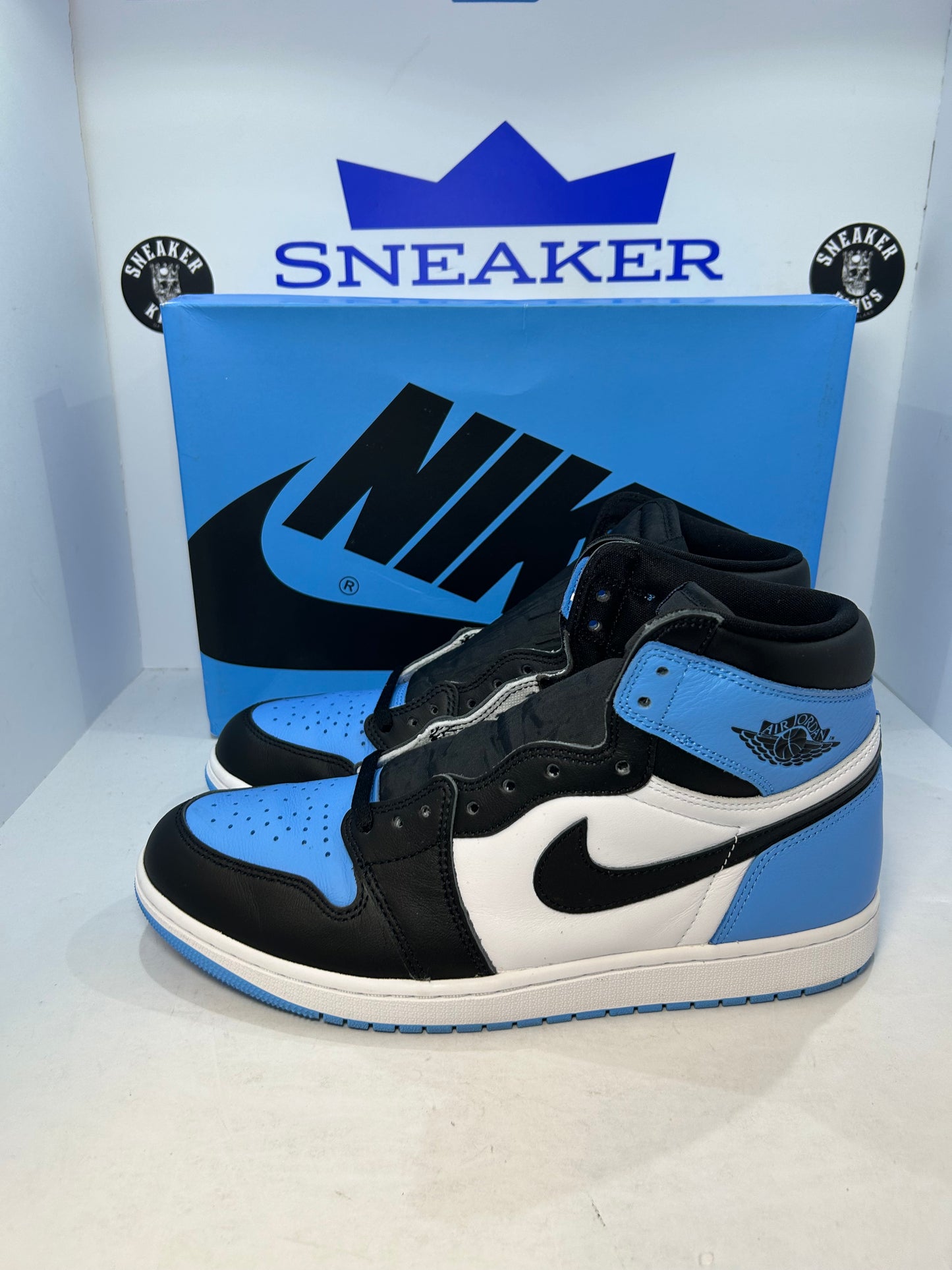 Air Jordan 1 Retro High OG UNC Toe (Pre-Owned)