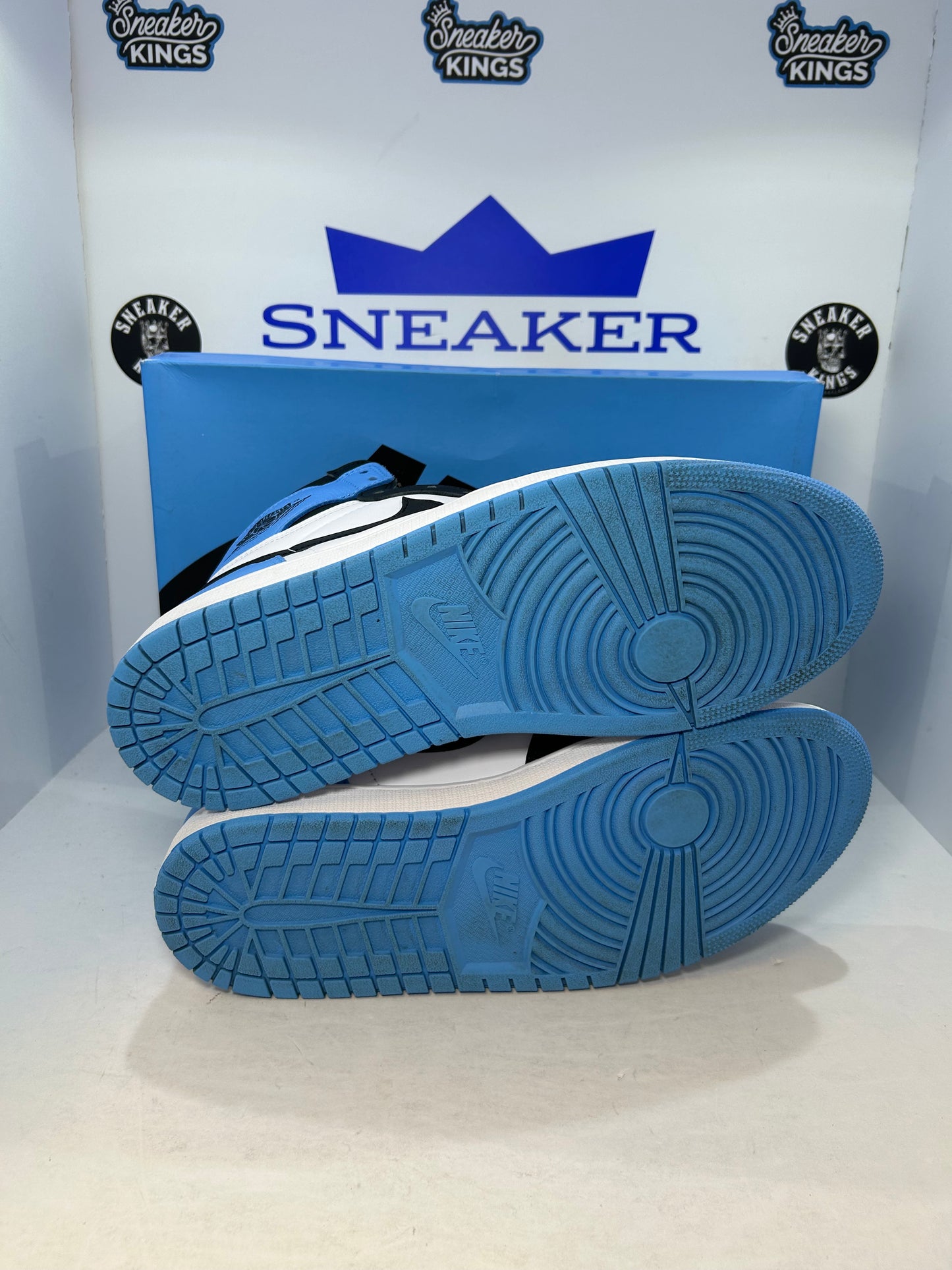 Air Jordan 1 Retro High OG UNC Toe (Pre-Owned)