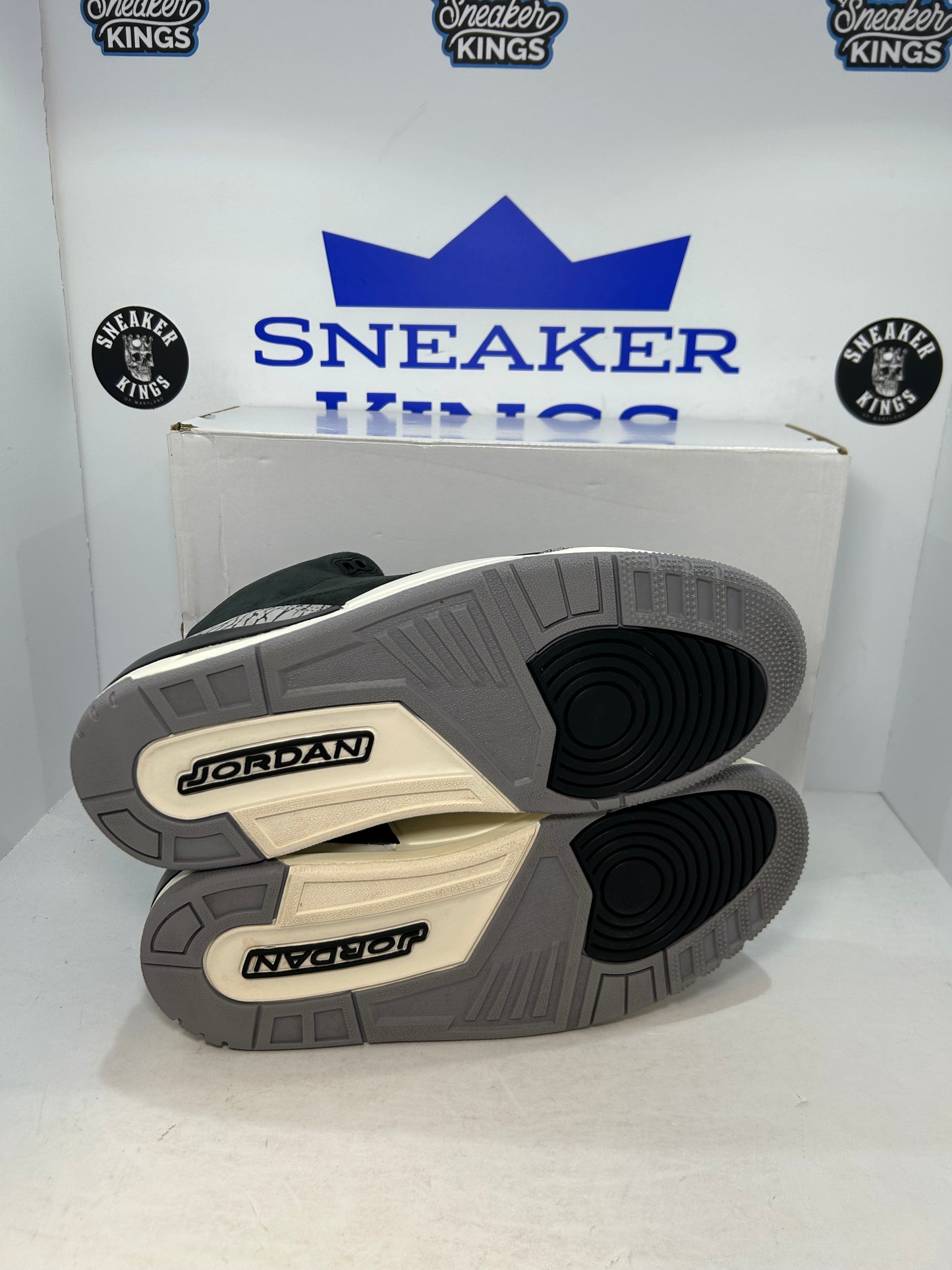 Air Jordan 3 Retro Off Noir (W) (Pre-Owned)