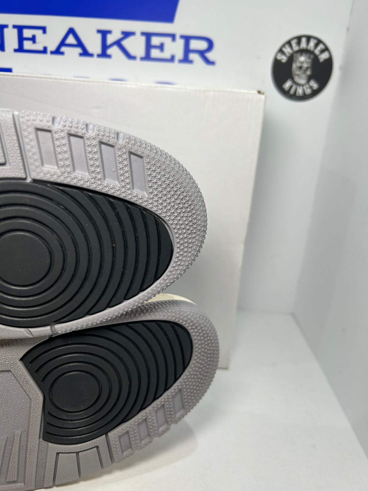 Air Jordan 3 Retro Off Noir (W) (Pre-Owned)