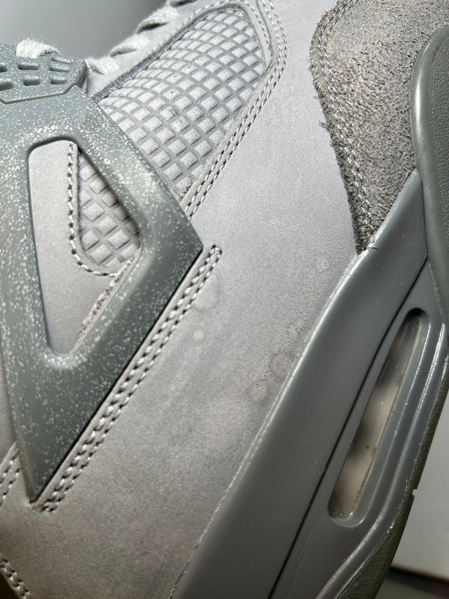 Air Jordan 4 Retro SE Wet Cement (Pre-Owned)