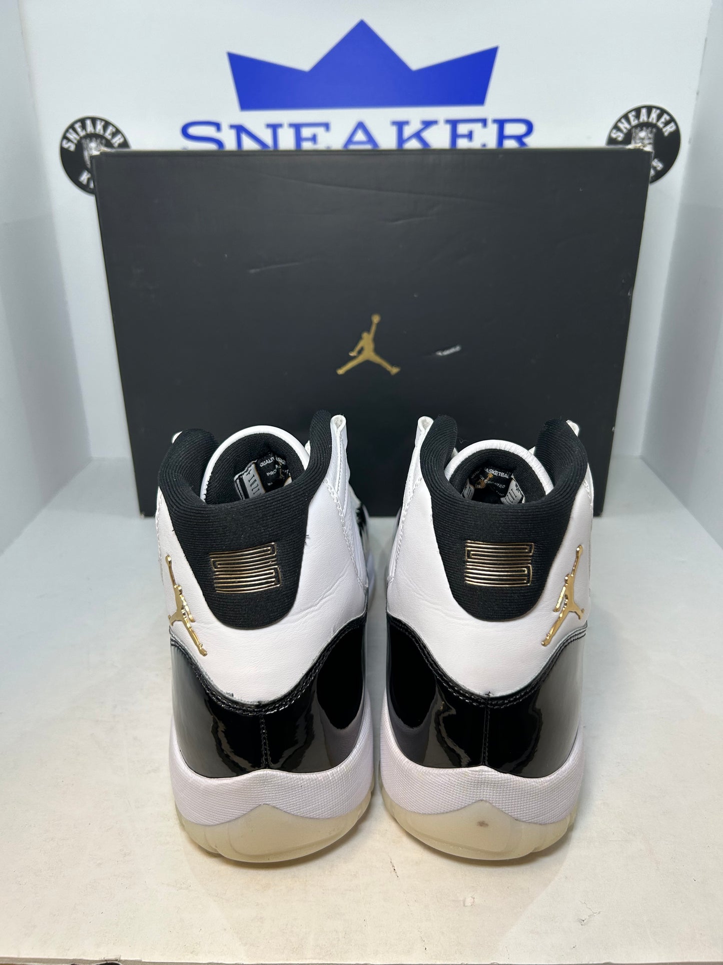 Air Jordan 11 Retro Gratitude Defining Moments DMP (Pre-Owned)