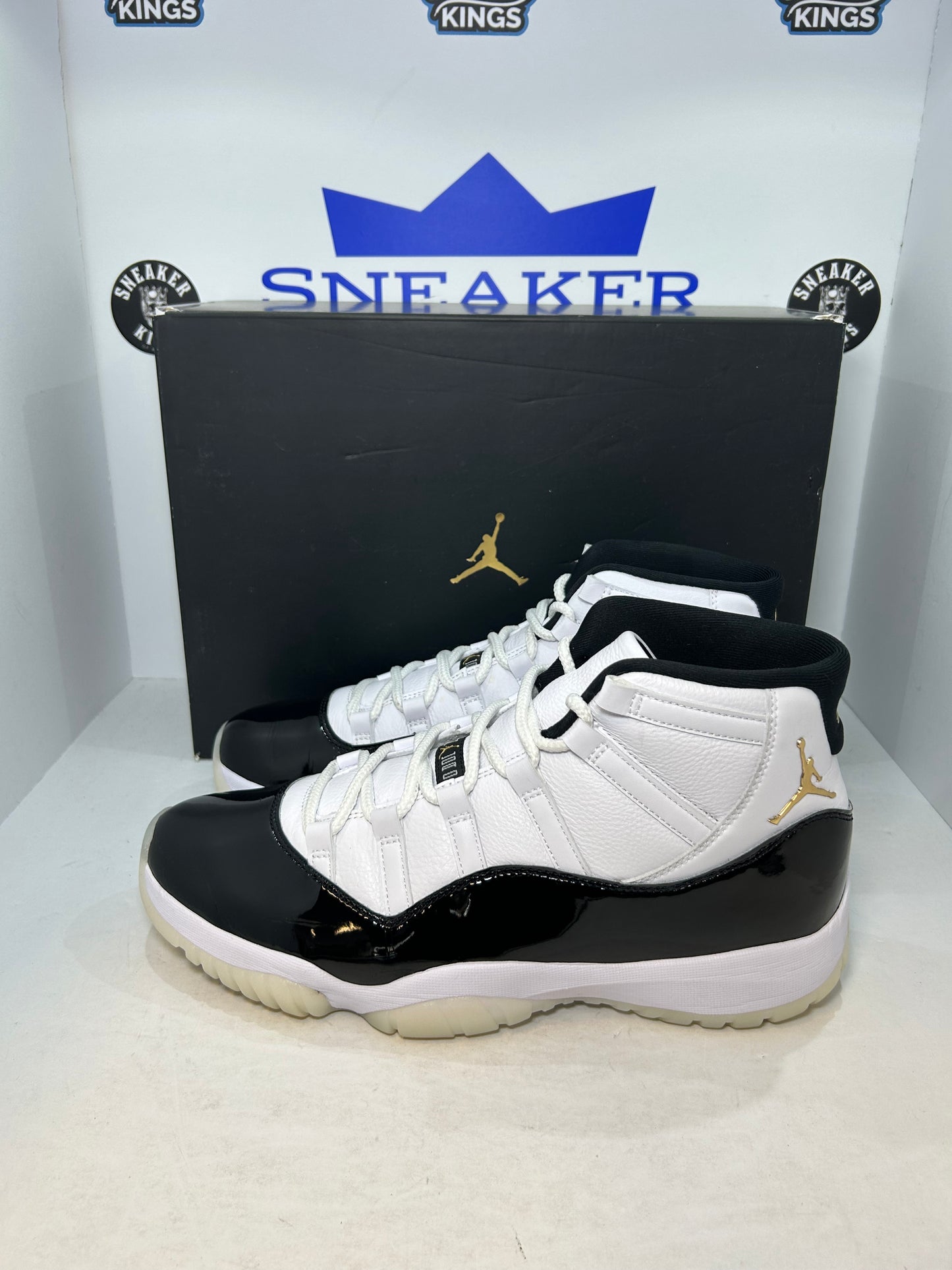 Air Jordan 11 Retro Gratitude Defining Moments DMP (Pre-Owned)