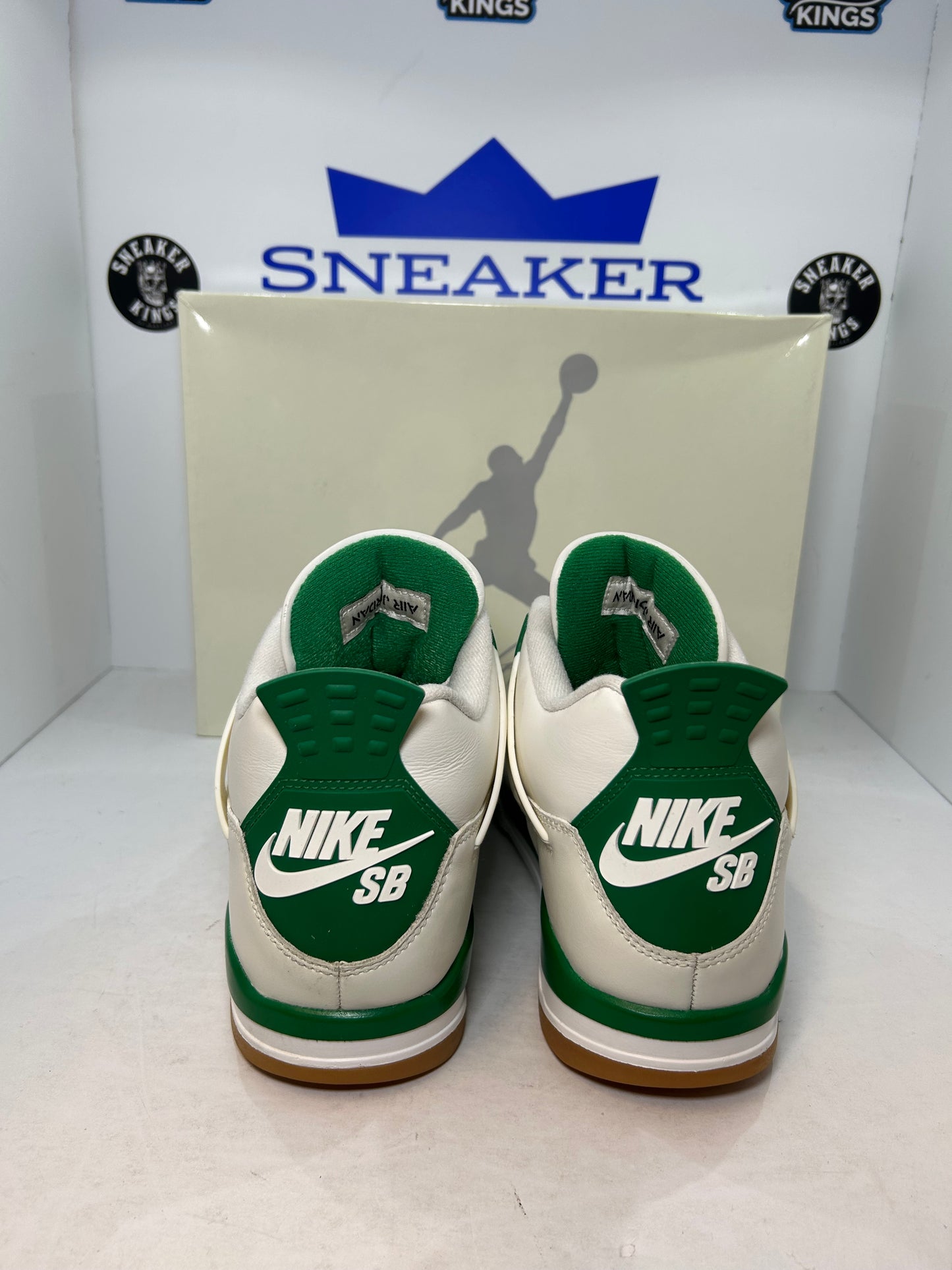 Air Jordan 4 Retro SP x Nike SB Pine Green (Pre-Owned)
