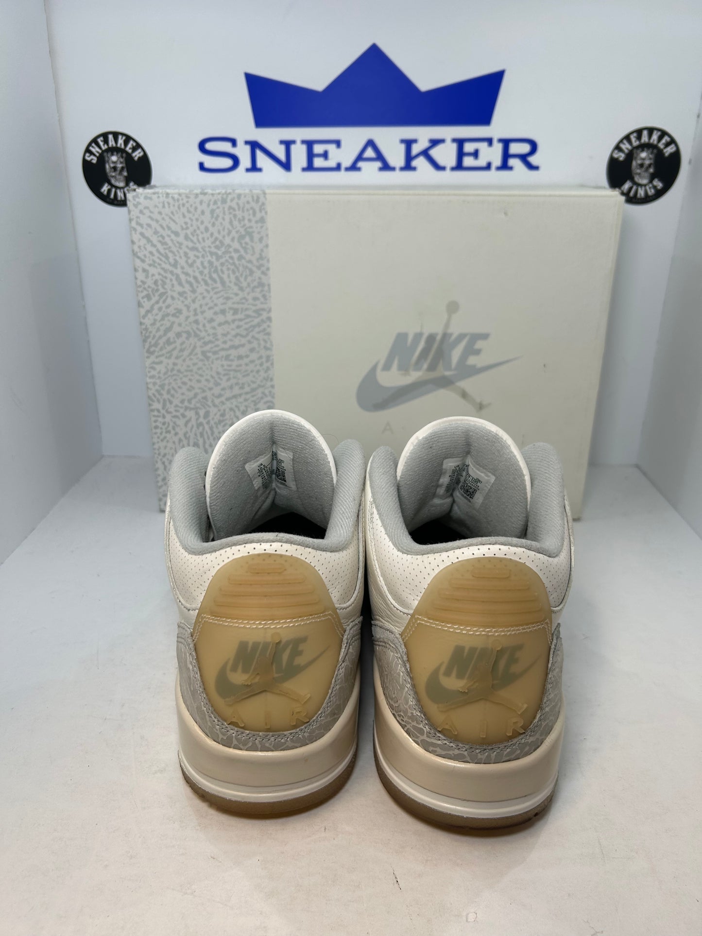 Air Jordan 3 Retro SE Craft Ivory (Pre-Owned)