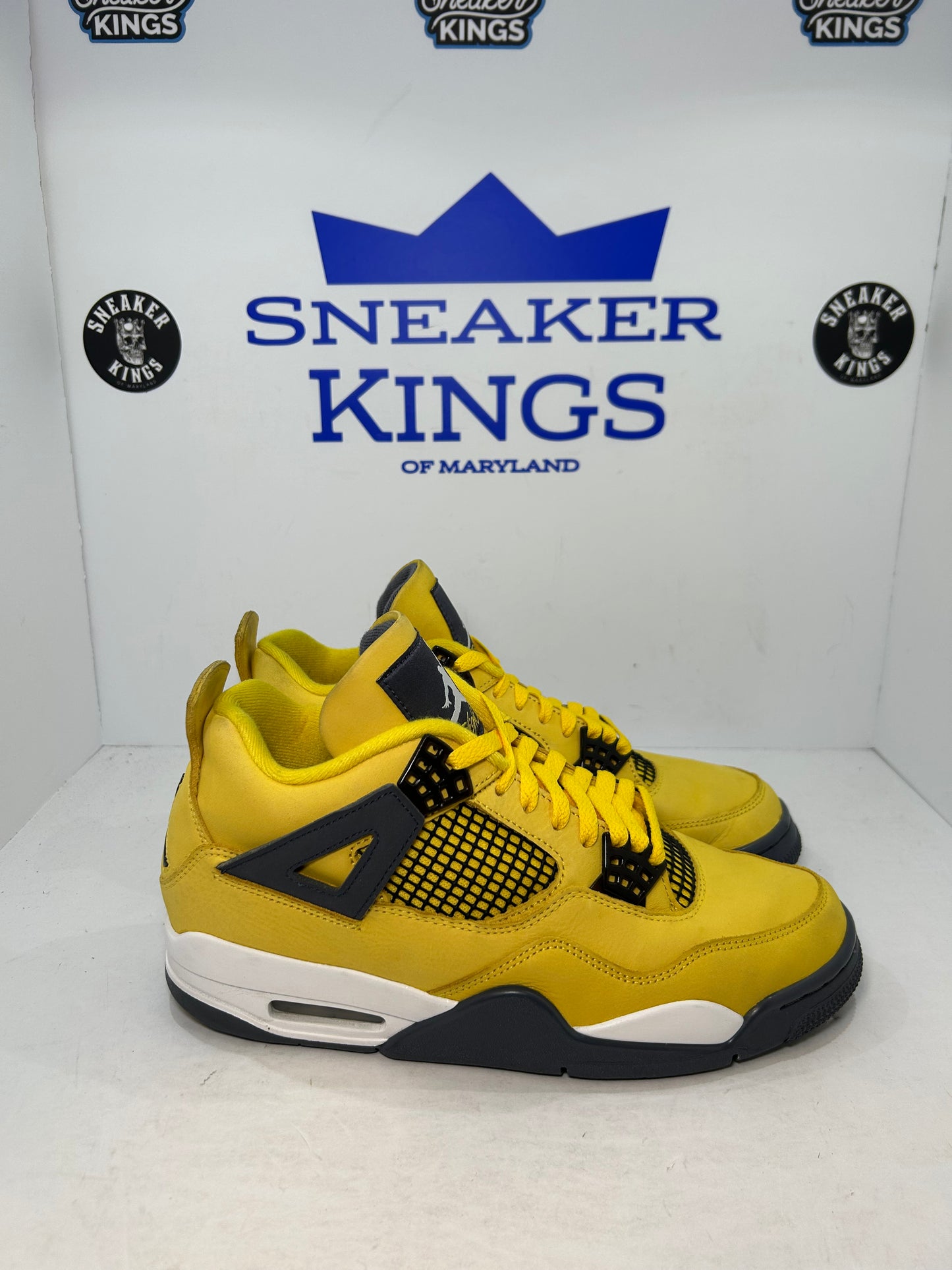 Air Jordan 4 Retro Lightning (Pre-Owned)