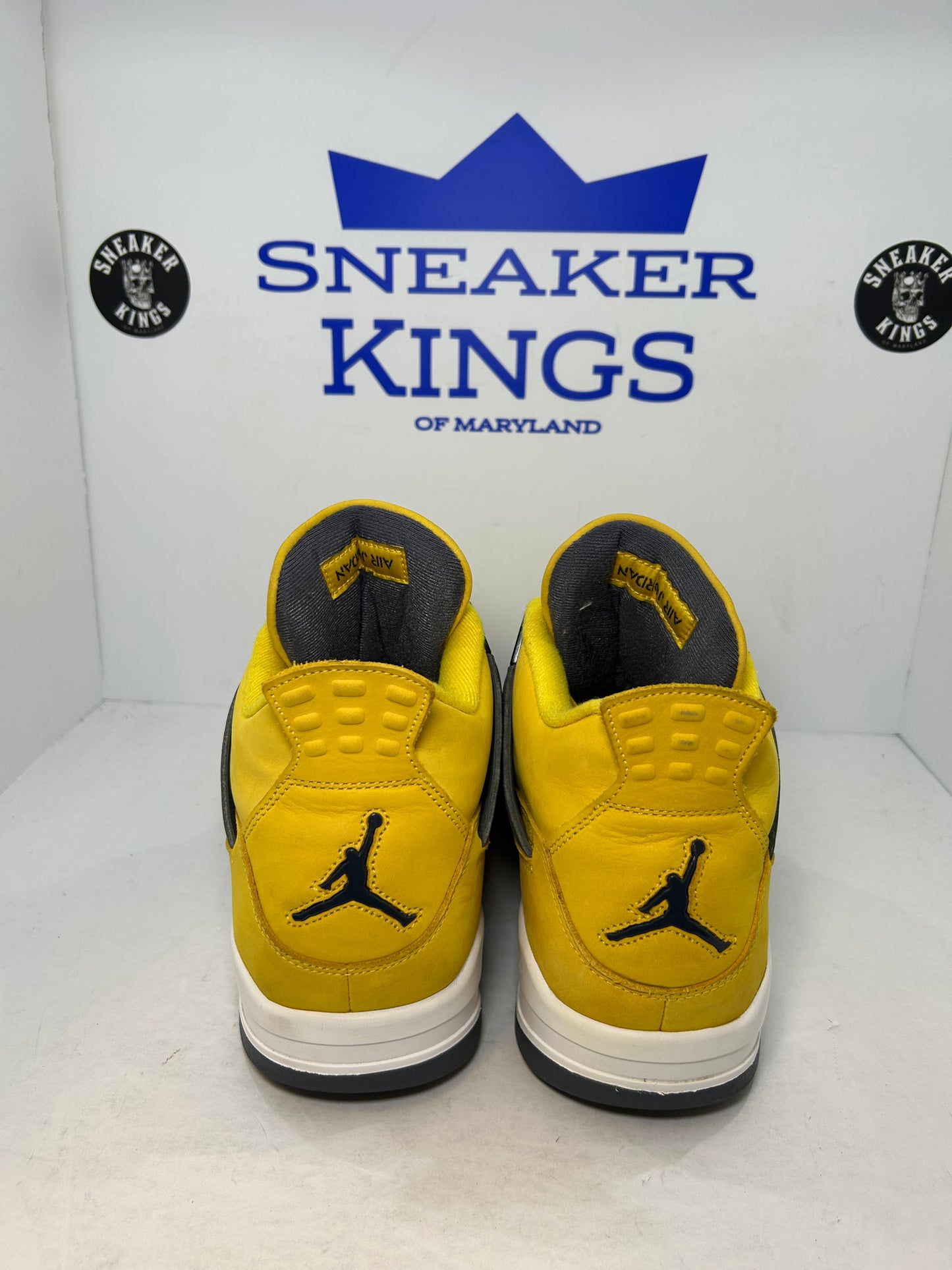 Air Jordan 4 Retro Lightning (Pre-Owned)