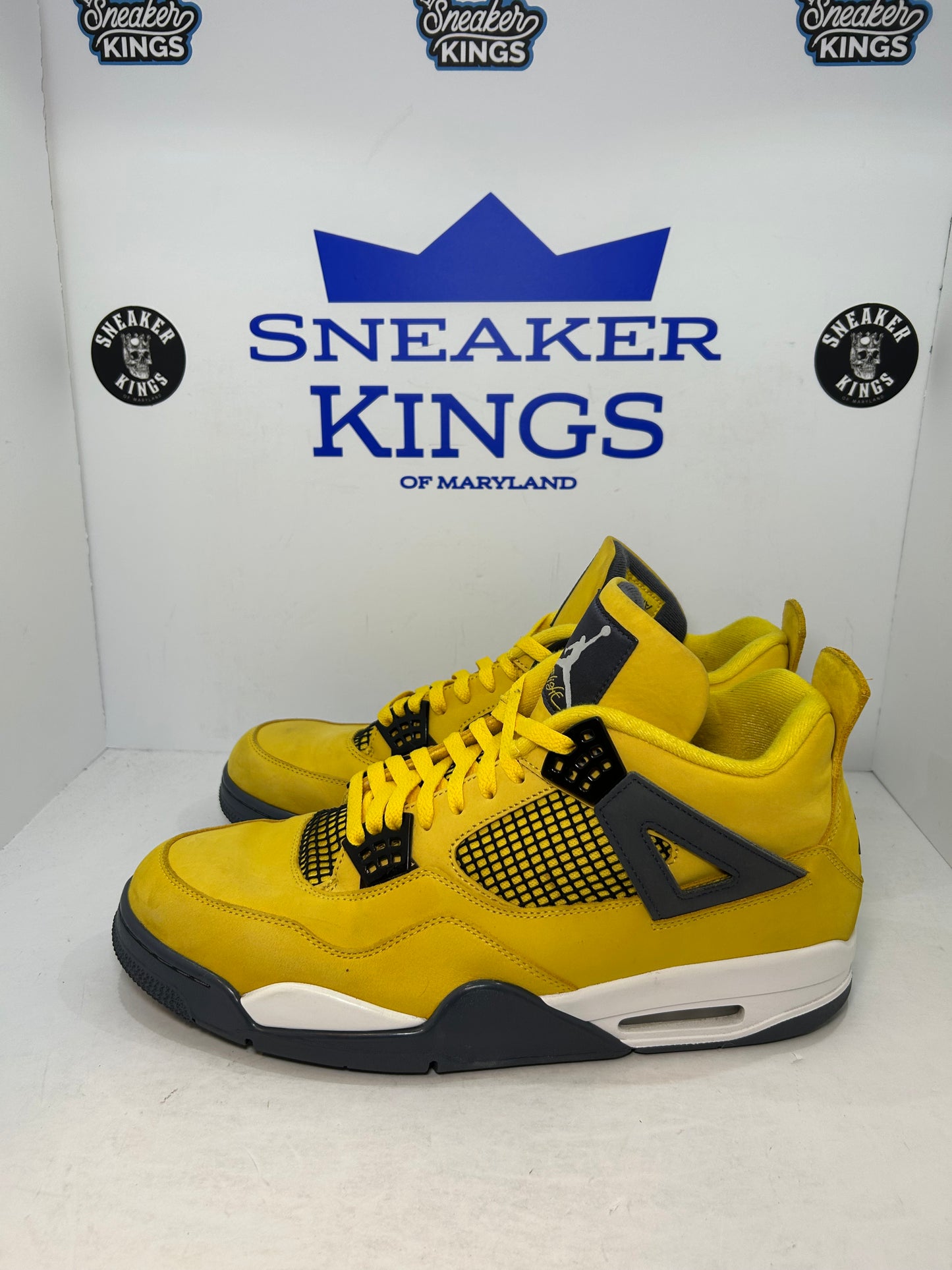 Air Jordan 4 Retro Lightning (Pre-Owned)