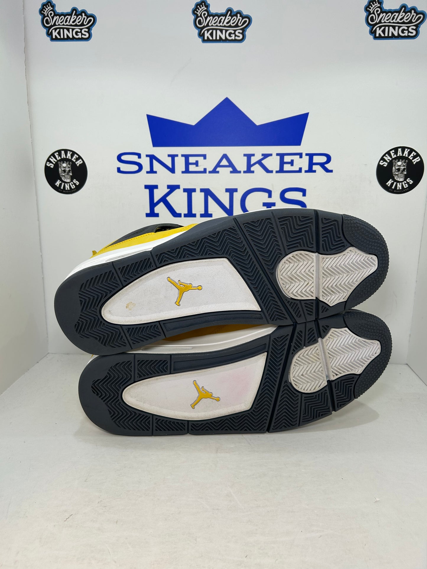 Air Jordan 4 Retro Lightning (Pre-Owned)