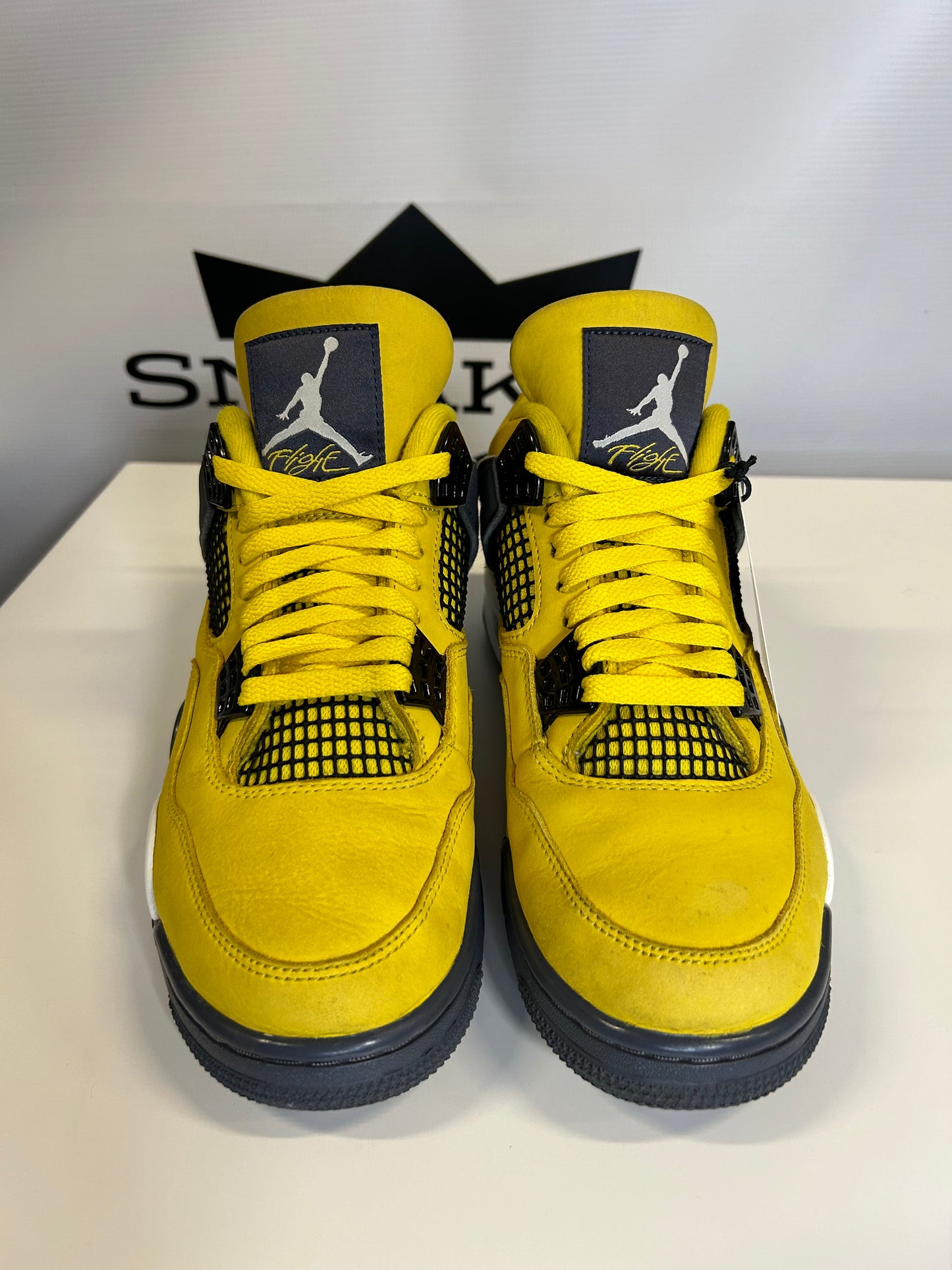 Air Jordan 4 Retro Lightning (Pre-Owned)