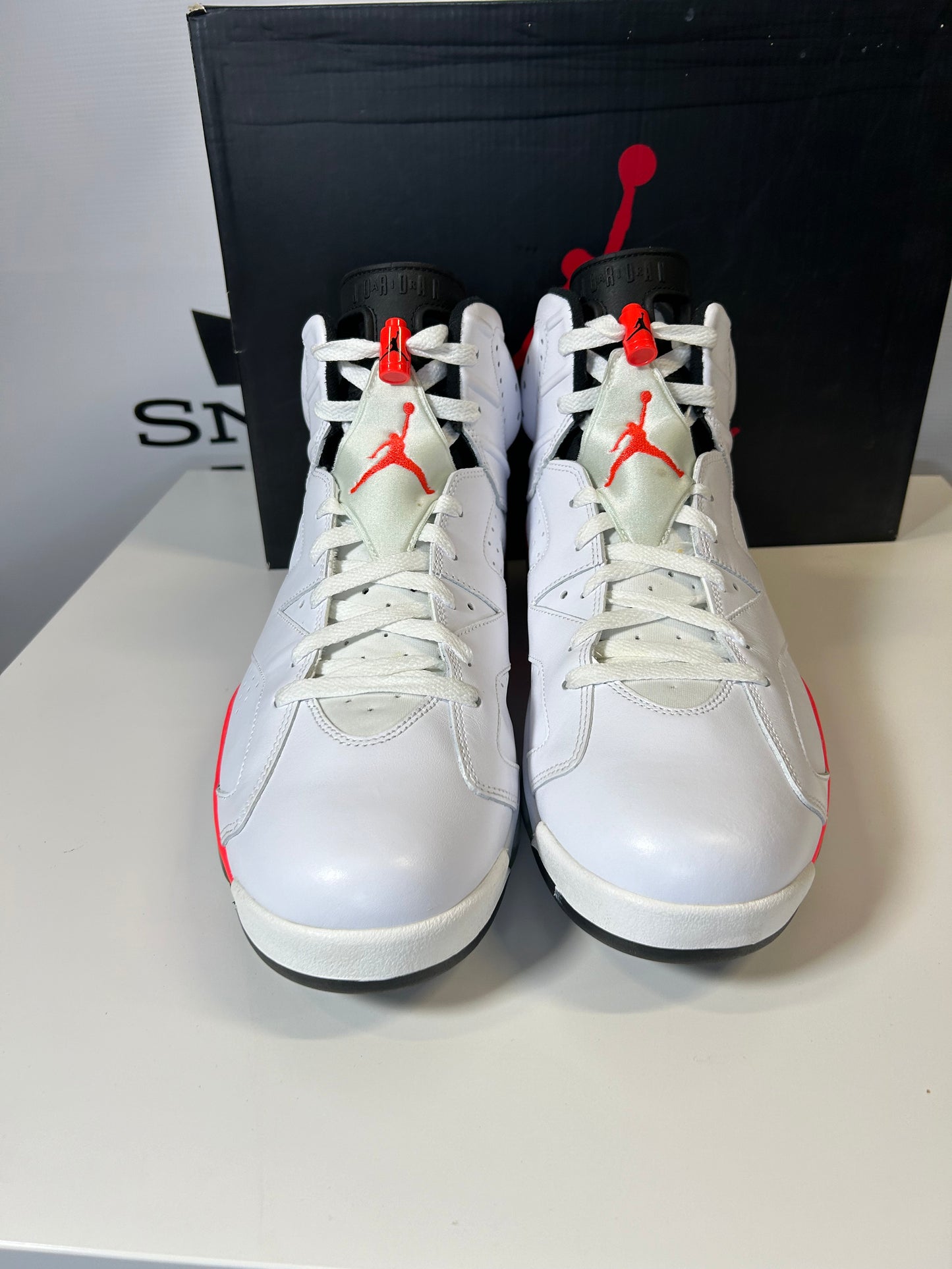 Air Jordan 6 Retro White Infrared (Pre-Owned)