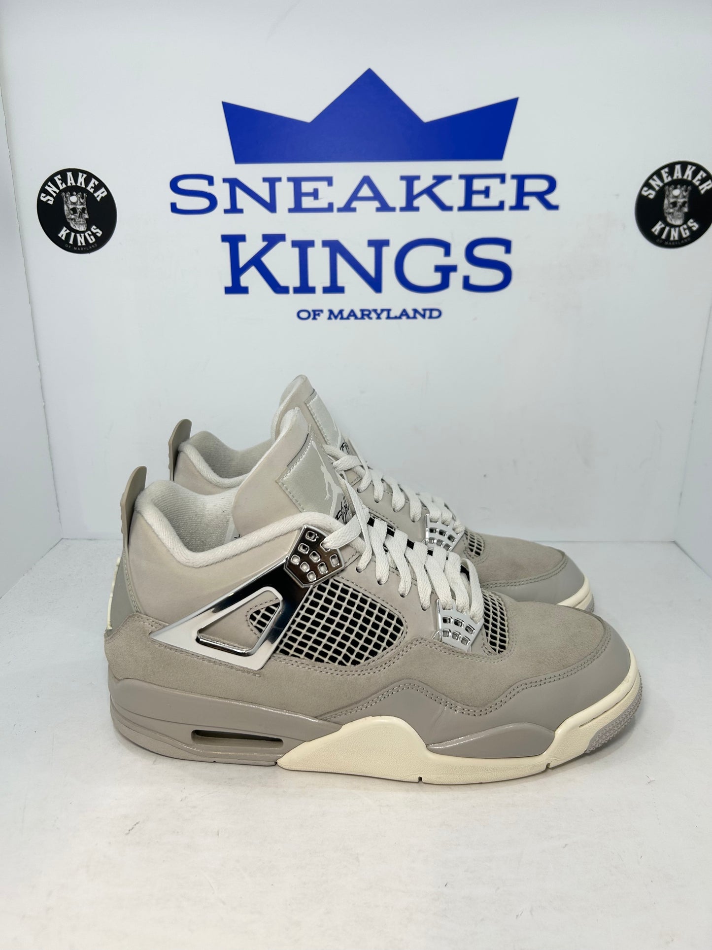 Air Jordan 4 Retro Frozen Moments (Pre-Owned)