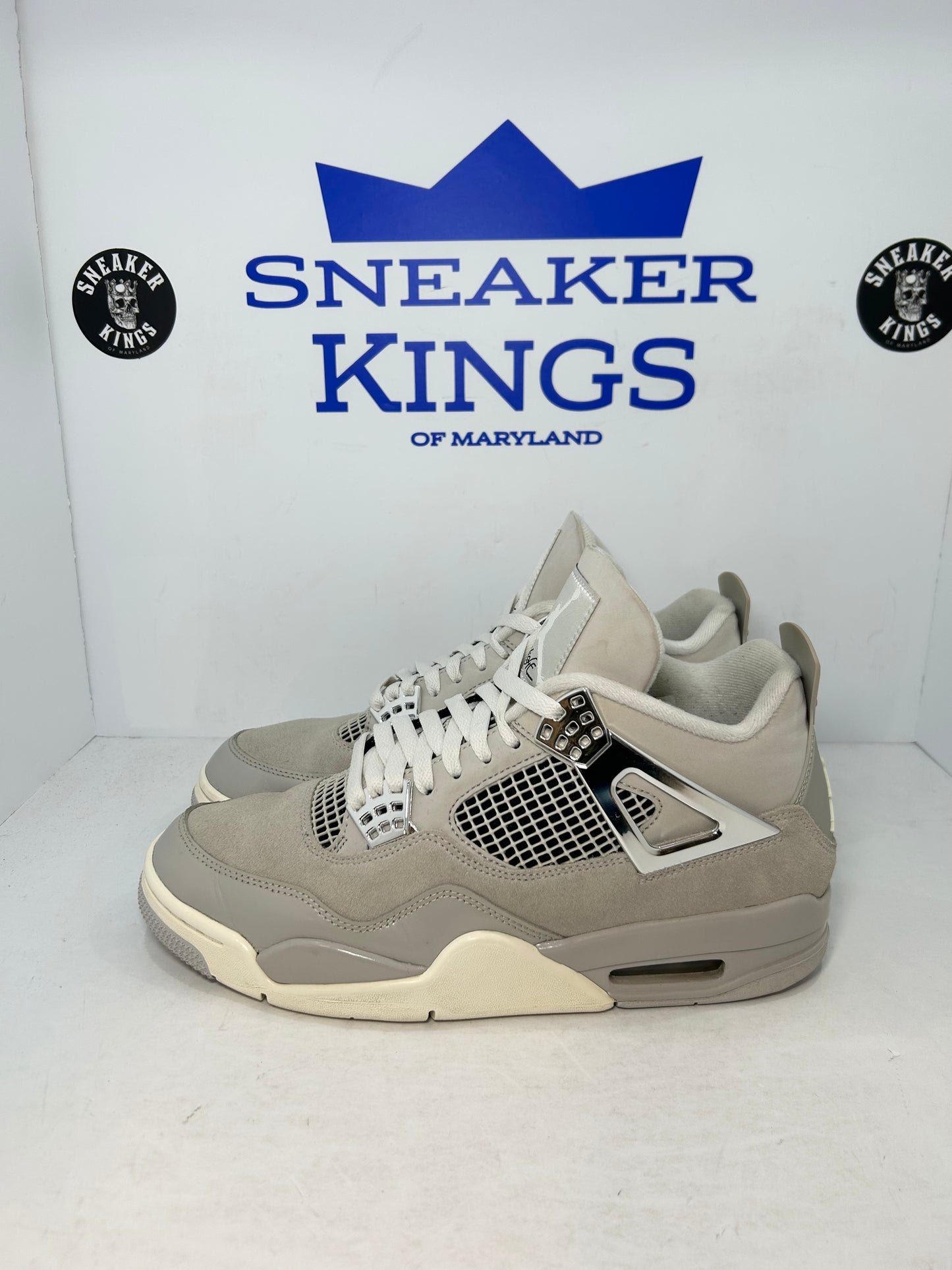Air Jordan 4 Retro Frozen Moments (Pre-Owned)
