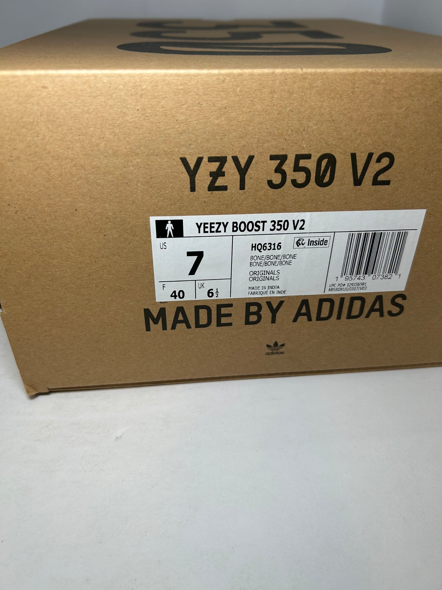 Adidas Yeezy Boost 350 v2 Bone (Pre-Owned)