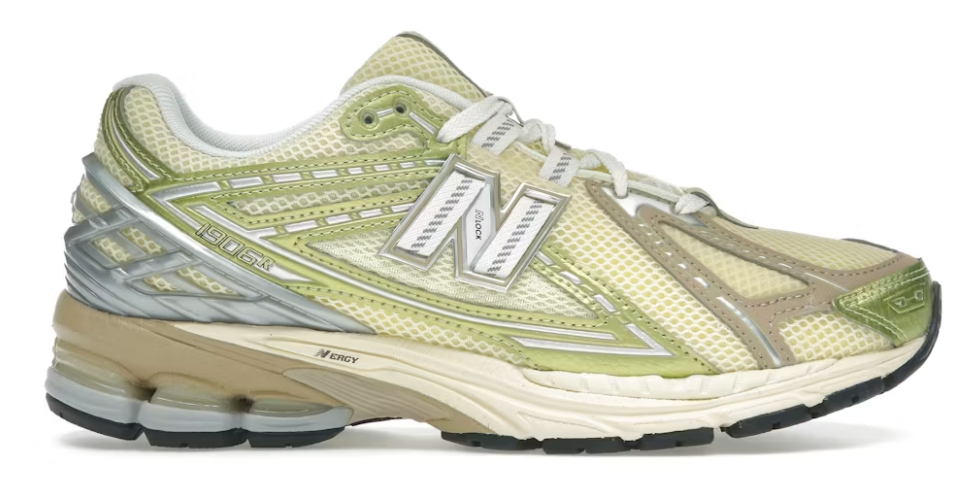 New Balance 1906R Yellow Parchment