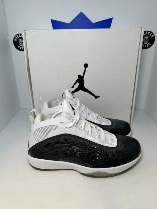 Air Jordan 2011 White Black (Pre-Owned)