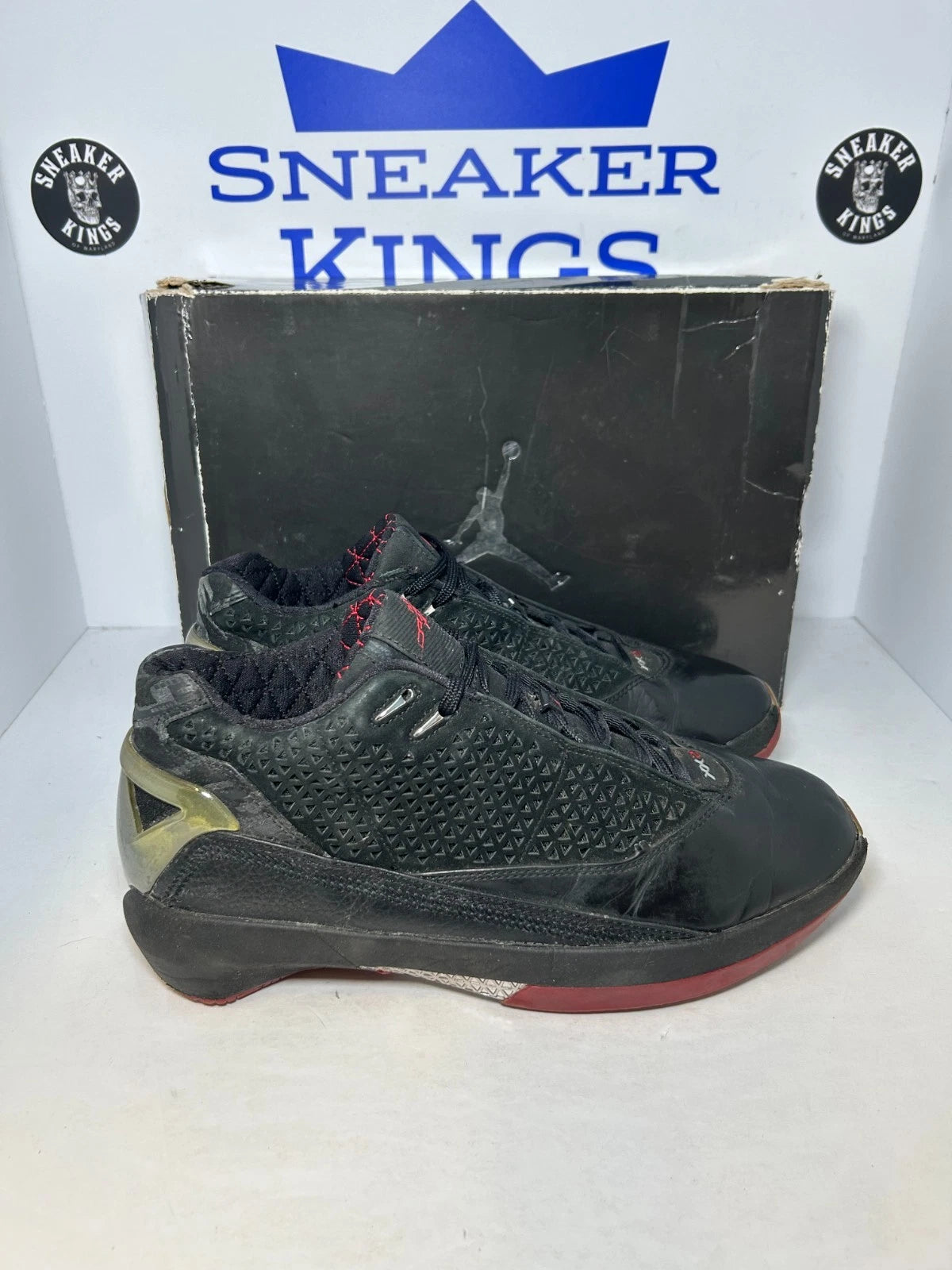 Air Jordan 22 OG 5/8 Black Varsity Red (Pre-Owned)